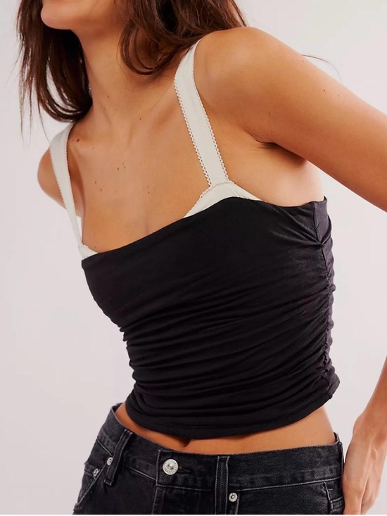Free People Tops - Free people two tone tank black and white fits like a medium